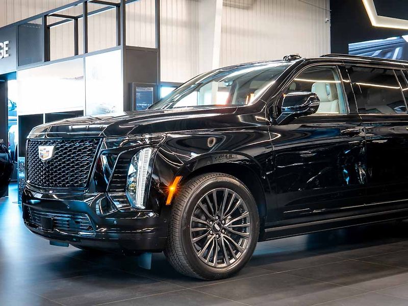 Cadillac Escalade (2026) 6.2 ESV Sport Platinum 2026 - fotka 12 z 50