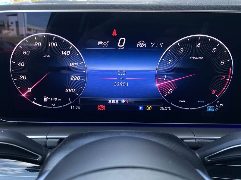 Mercedes-Benz GLE (2024) 450 4MATIC - fotka 16 z 29