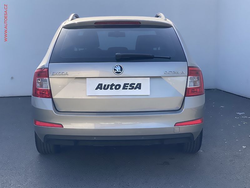 Škoda Octavia (2016) 1.6TDi, 1.maj,ČR, AC, park - fotka 5 z 17