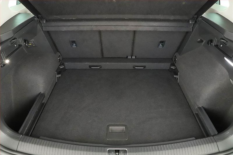 Volkswagen Tiguan (2022) Life 1.5 TSI - fotka 12 z 16