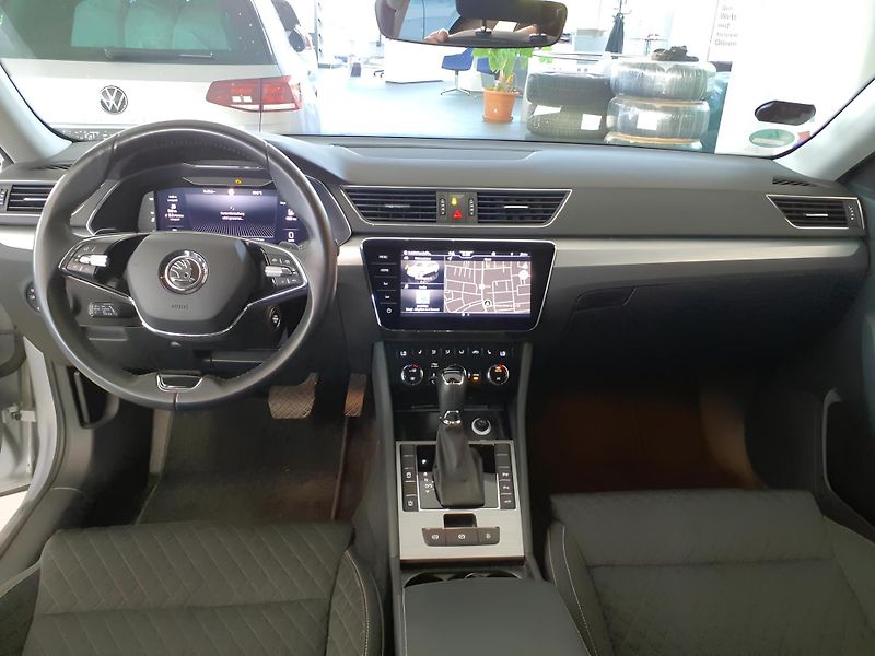 Škoda Superb 2.0TDI DSG 147kW Websto DPH - fotka 3 z 3