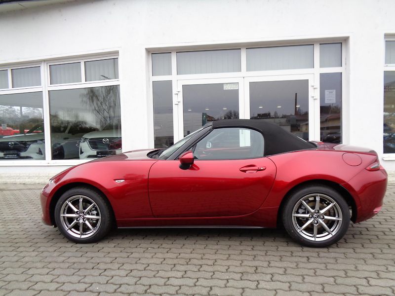 Mazda MX-5 (2026) 1,5i Exclusive-line,pl.střecha - fotka 3 z 30