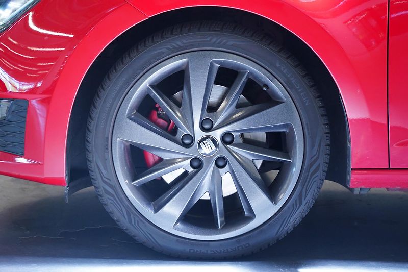 Seat Leon - fotka 10 z 28