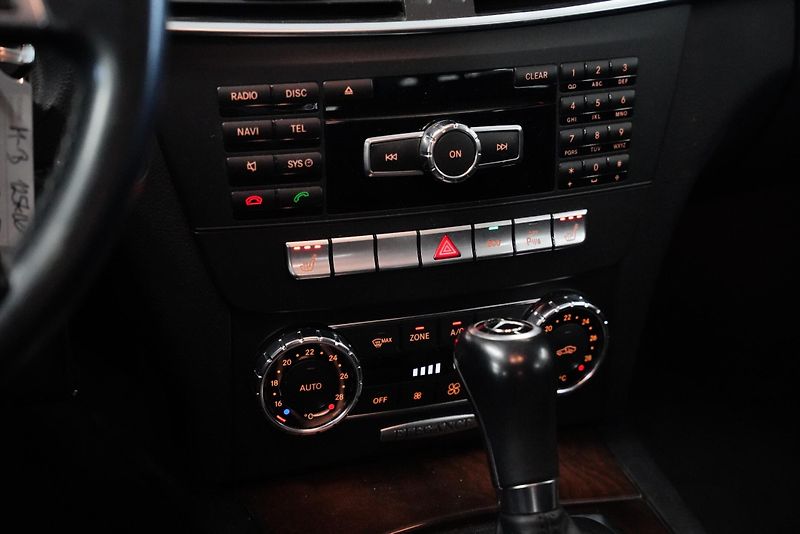 Mercedes-Benz Třídy C - fotka 2 z 6