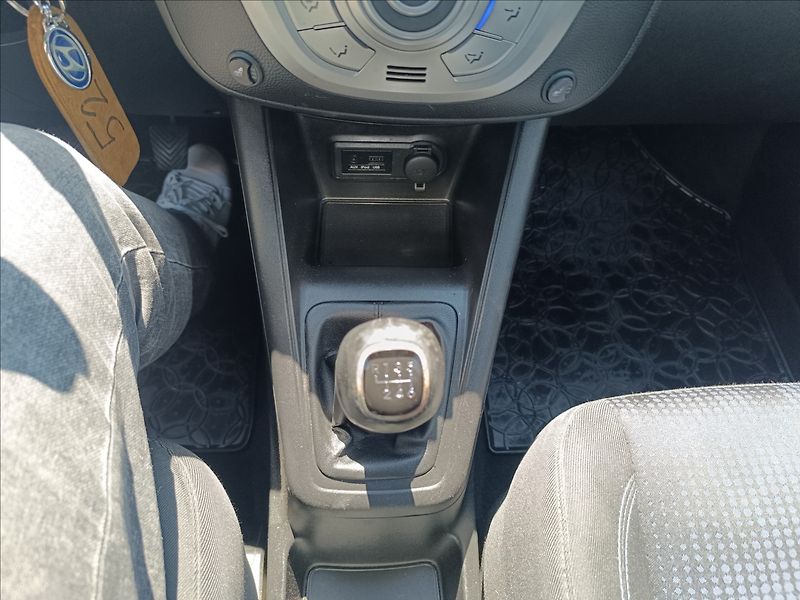 Hyundai ix20 1,4 CRDi - fotka 14 z 18