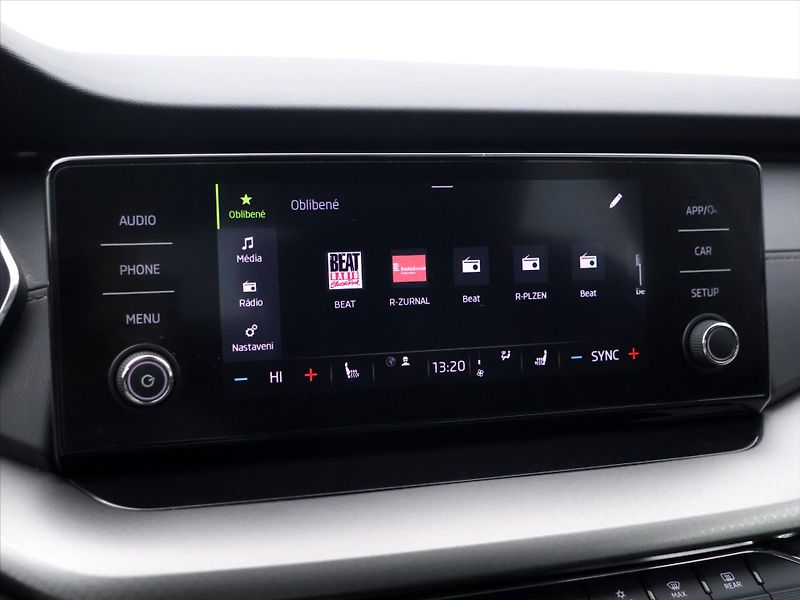 Škoda Octavia 2,0 TDI 110kW CZ 1.Maj DPH LED - fotka 17 z 27