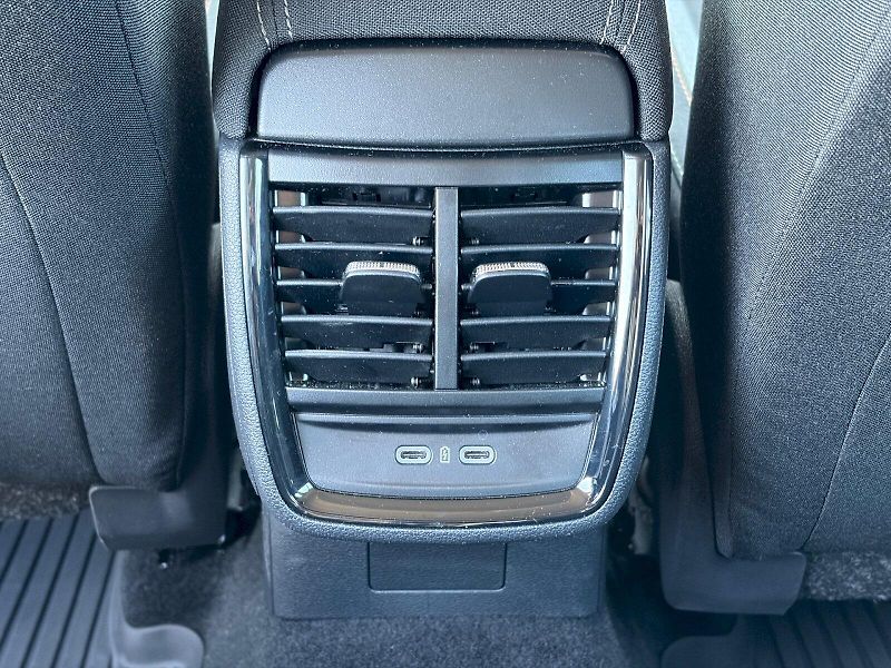 Škoda Kamiq (2025) 1.0 TSI / 85 kW / SELECTION - fotka 33 z 34