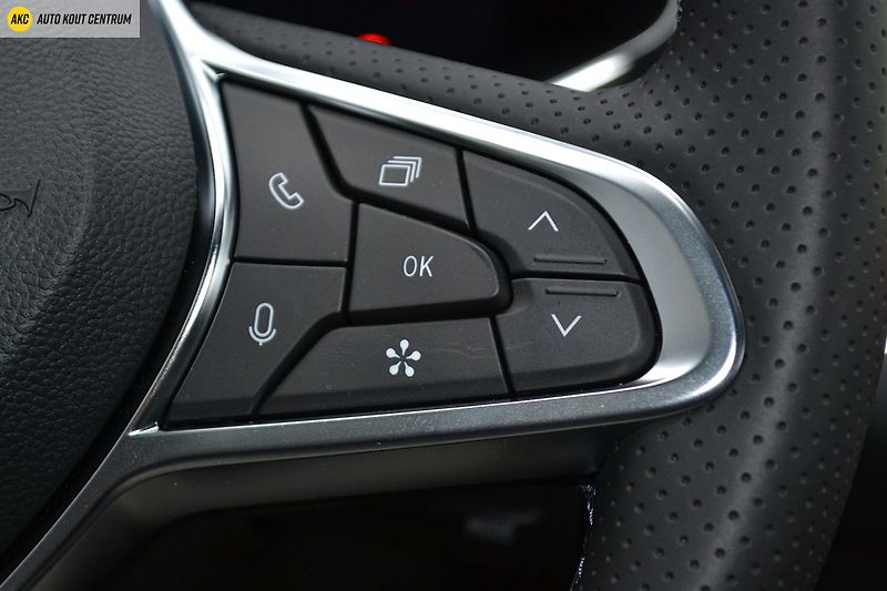Renault Captur techno mild hybrid 140 - fotka 43 z 52