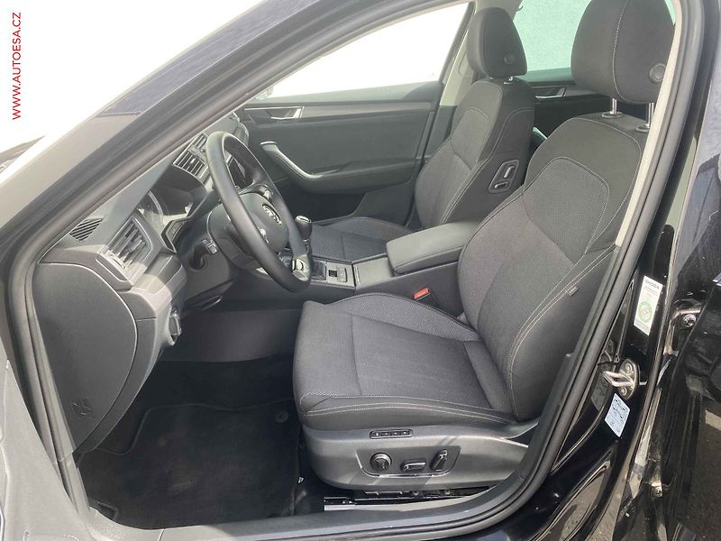 Škoda Superb (2021) 2.0 TDi, Style, LED - fotka 9 z 19