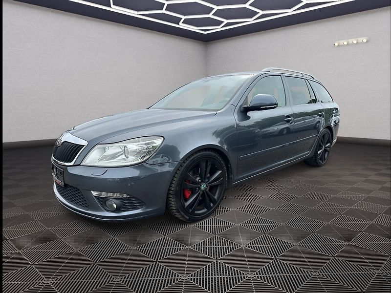 Škoda Octavia (2011) RS 2,0TDI - fotka 3 z 32