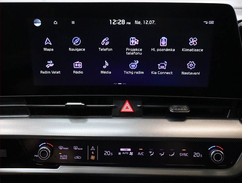 Kia Sportage (2023) 1.6 T-GDI MHEV - fotka 19 z 26