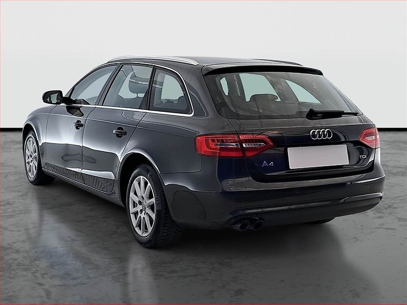 Audi A4 (2013) 2.0 TDI, Xenony, Tempomat - fotka 4 z 16