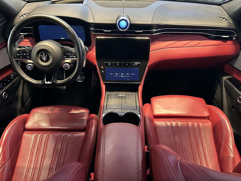 Maserati Grecale (2022) Modena 330HP - Záruka 11/27 - fotka 18 z 18