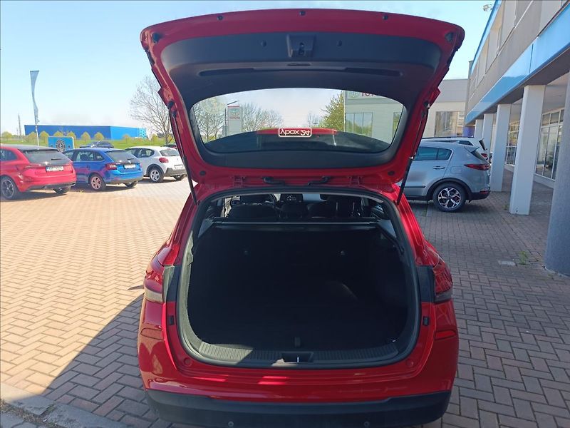 Hyundai i30 1,4 T-GDi Comfort - fotka 17 z 17