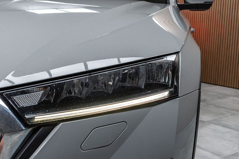 Škoda Octavia 2.0 TDI SCOUT REZERVACE - fotka 37 z 46