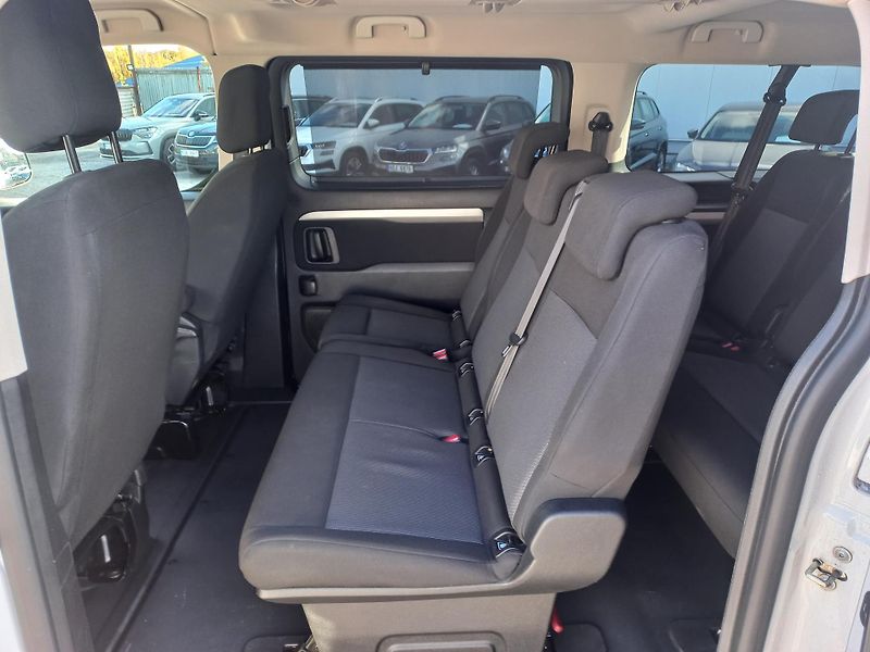 Toyota ProAce Verso (2023) 2.0D-4D 106kW L2 8-míst ČR DPH - fotka 11 z 21