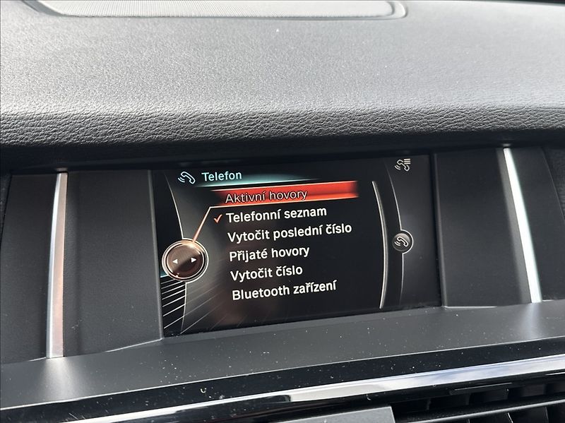 BMW X3 2,0 28i 245PS  Advantage A/T 4 - fotka 32 z 53