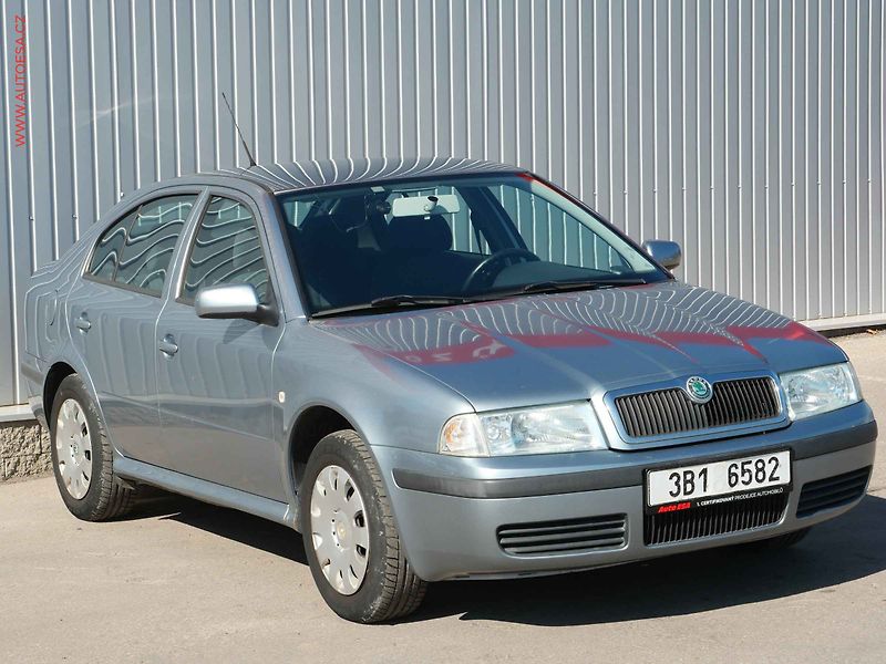 Škoda Octavia (2004) 1.6 MPi, 2.maj,ČR, Park.asist - fotografie inzerátu