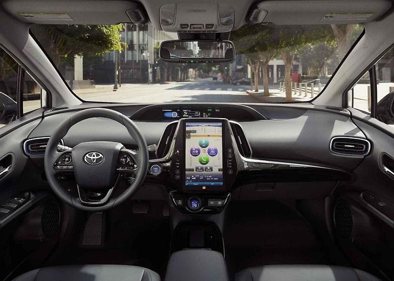 Toyota Prius AWD-e