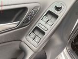 Volkswagen Golf (2011) 1.2TSi, ČR, AC - náhled 13