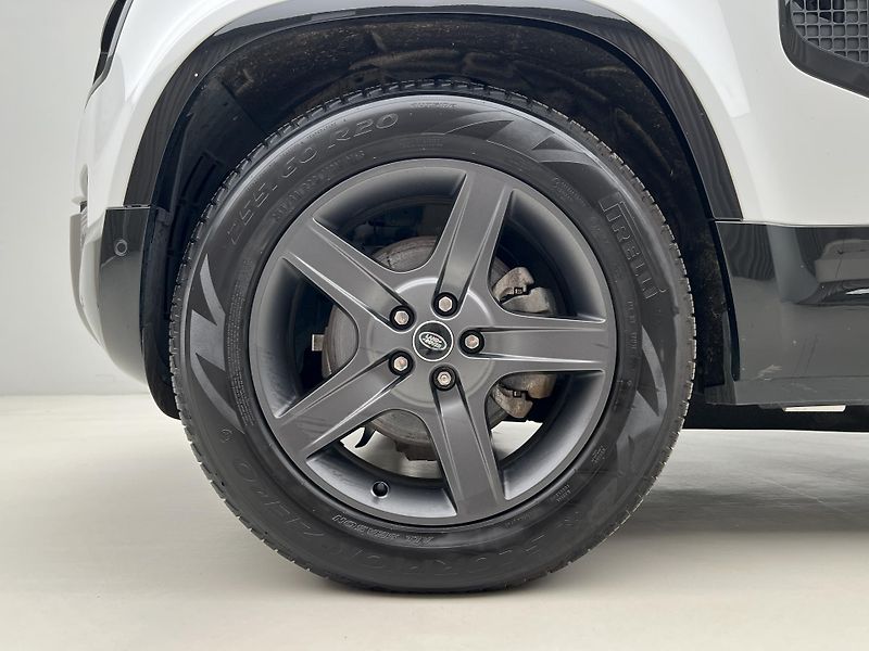 Land Rover Defender 110 D250 X-DYNAMIC SE 1. maj.  - fotka 14 z 47
