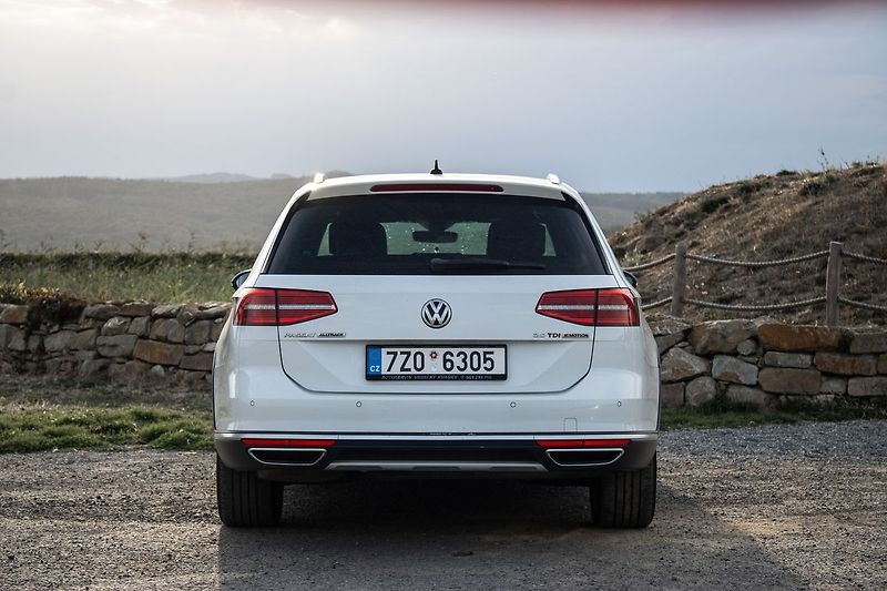 Volkswagen Passat - fotka 6 z 21