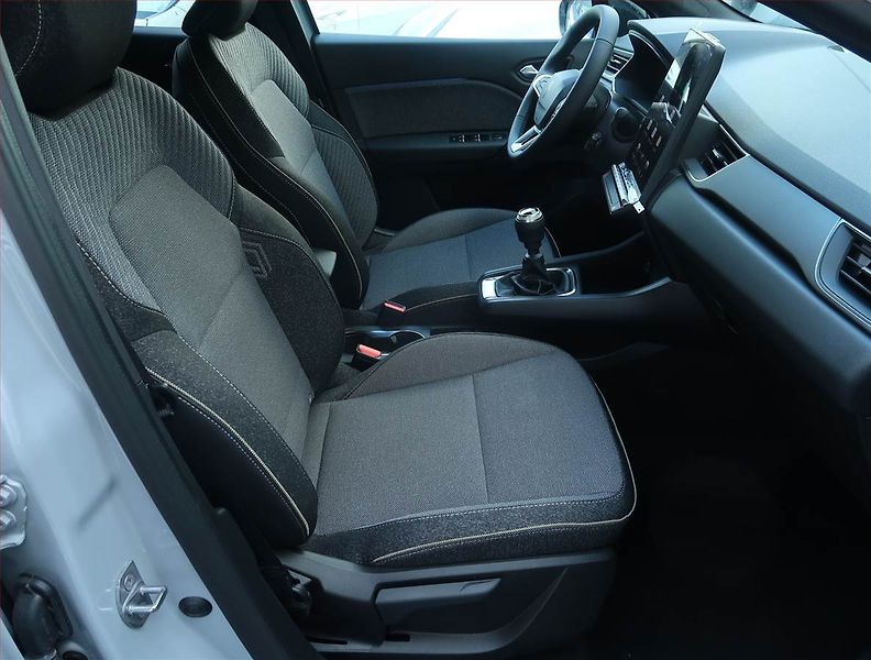 Renault Captur (2025) 1.0 TCe, Navigace, Výhřevy - fotka 9 z 20