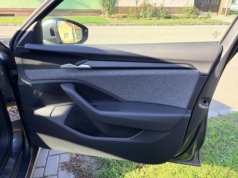 Škoda Superb SELECTION 2.0TDI 110KW DSG LED - fotka 66 z 68