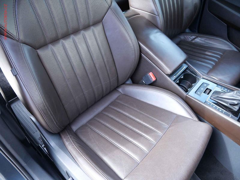 Škoda Superb (2015) 2.0TDi, 1.maj,ČR, L&K, DSG - fotka 11 z 25