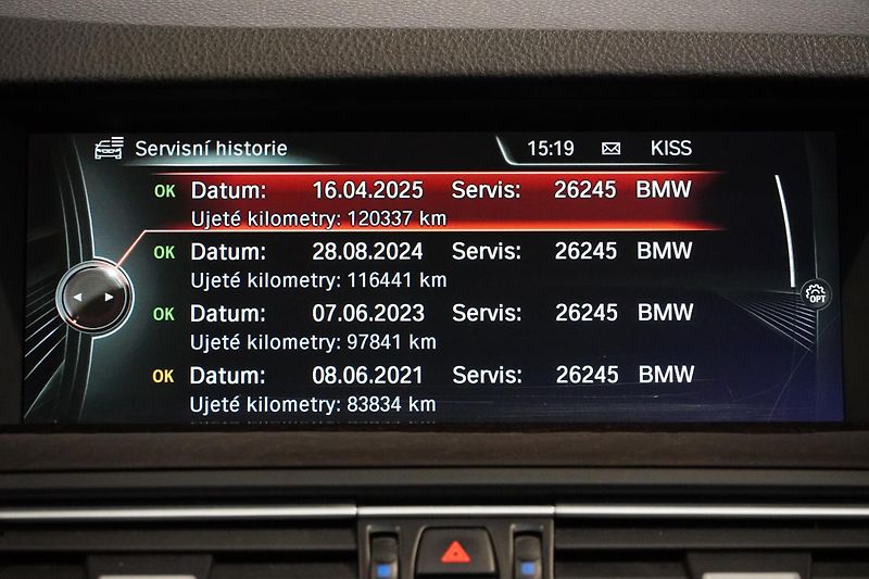 BMW Řada 5 530xD,NZ.TOP,PANO,ADAPTIVE LED - fotka 34 z 40