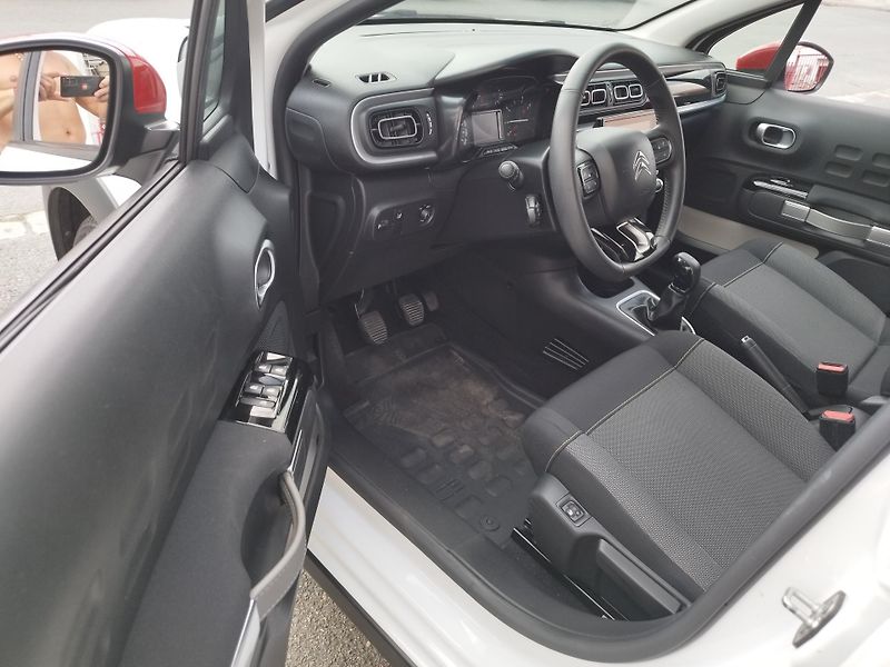 Citroën C3 1.2i,volat-608 081 843 - fotka 8 z 13