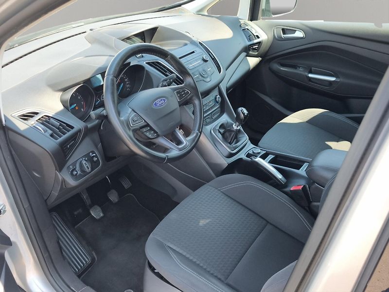 Ford C-MAX (2016) TREND 1.0 74kW, ČR, Serv. knih - fotka 19 z 22