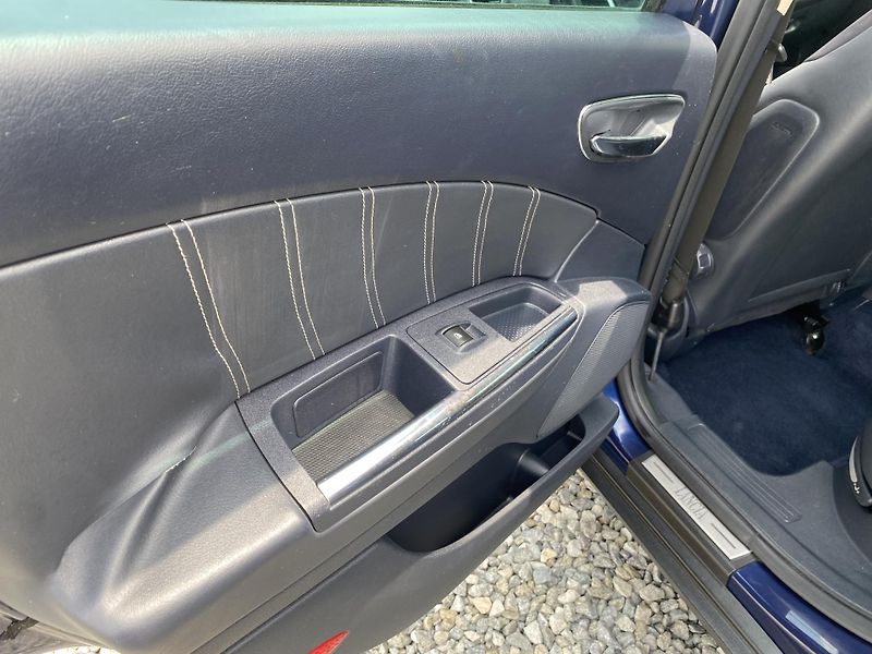 Lancia Delta 2.0JTD 165PS SPORT NAVI SERVIS - fotka 101 z 169