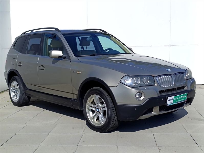 BMW X3 3,0 d aut 4x4 Kůže 1majitel ČR - fotka 5 z 36