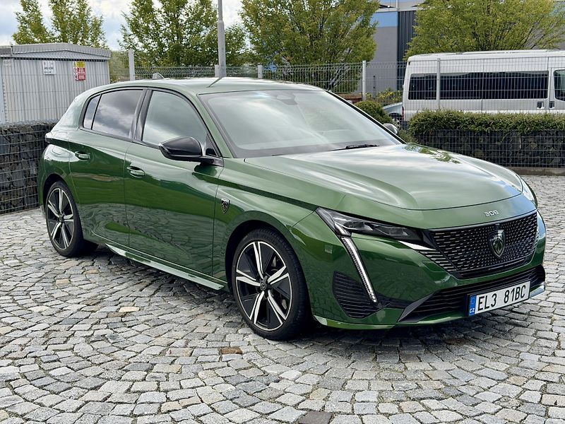 Peugeot 308 (2022) e-GT HYBRID 225 - fotka 3 z 28