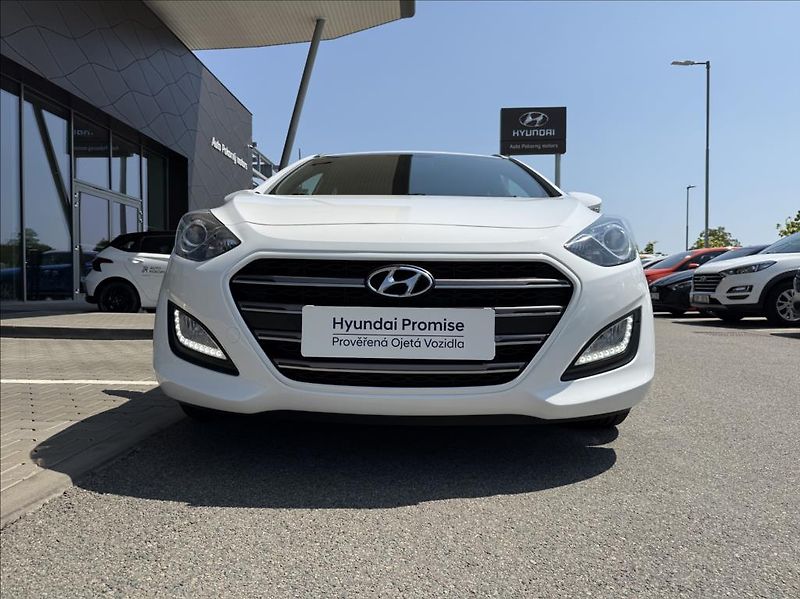 Hyundai i30 1,6 GDI  WG Weekend Design - fotka 5 z 28