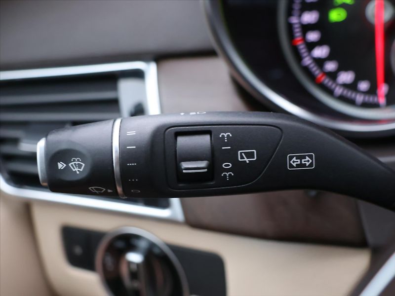 Mercedes-Benz GLS 3,0 350d 190kW 4Matic AMG DPH - fotka 23 z 45