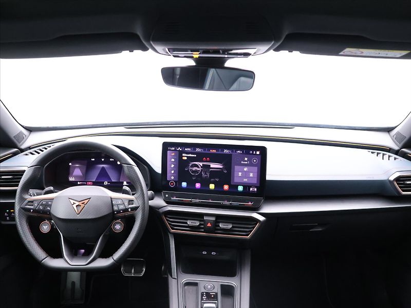 Cupra Formentor 2,0 TSI VZ DSG 4Drive CZ Bremb - fotka 28 z 36