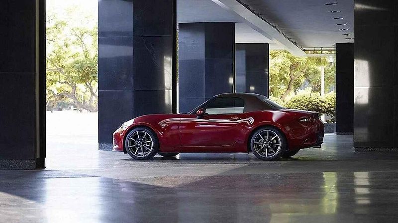 Mazda MX-5.