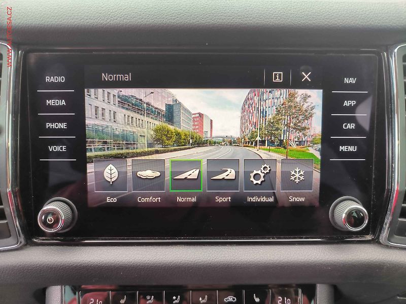 Škoda Kodiaq (2018) 2.0TDi 4x4, ČR, Scout, DSG - fotka 16 z 32