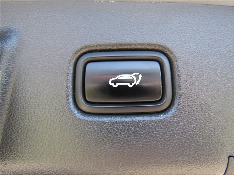 Hyundai Tucson 1,6 CRDi Style AWD AUT - fotka 28 z 35