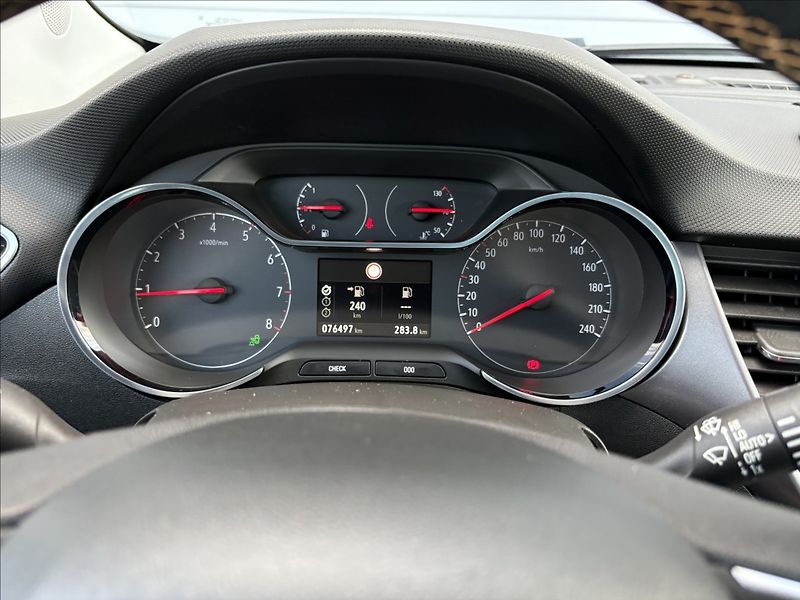 Opel Crossland X 1,2 i 81 KW CZ 1 MAJ AUT KLIMA - fotka 10 z 31