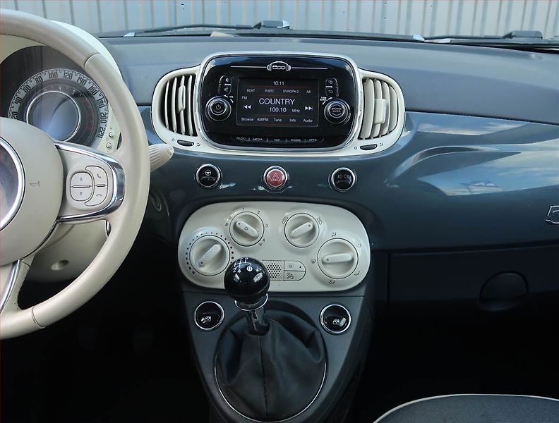 Fiat 500 (2016) 1.2, Pan. střecha - fotka 12 z 15