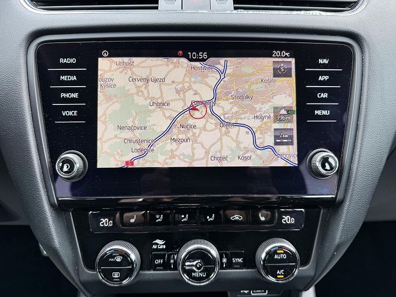 Škoda Octavia Scout 2,0 TDI 4x4 Automat  - fotka 29 z 37