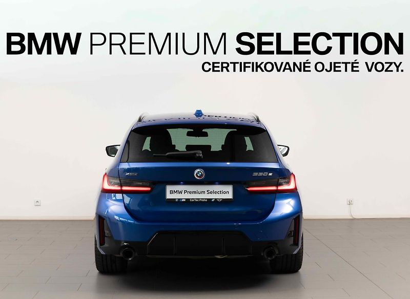 BMW Řada 3 330e xDrive Touring - fotka 4 z 22