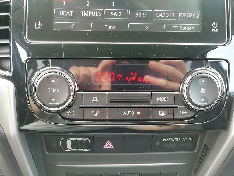 Mitsubishi L200 Intense 2.2 DI-D 4WD DC - fotka 17 z 21