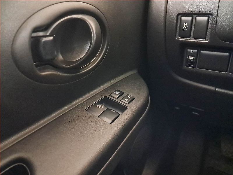 Nissan Micra (2015) 1.2 12V - fotka 14 z 15