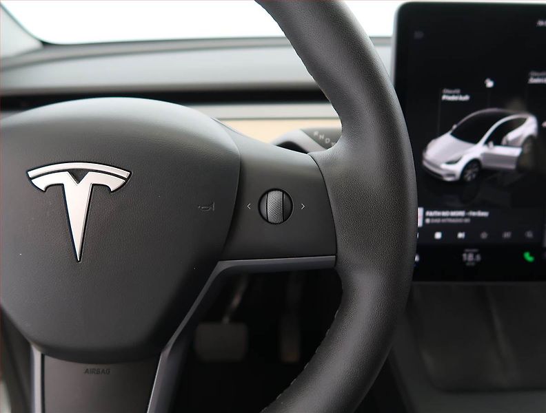 Tesla Model Y (2022) Long Range AWD 79kWh, SoH 91% - fotka 28 z 33
