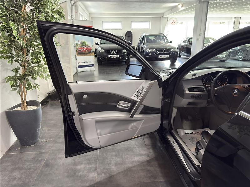 BMW Řada 5 2,2   520i V6 ANGEL SUPER STAV - fotka 6 z 38