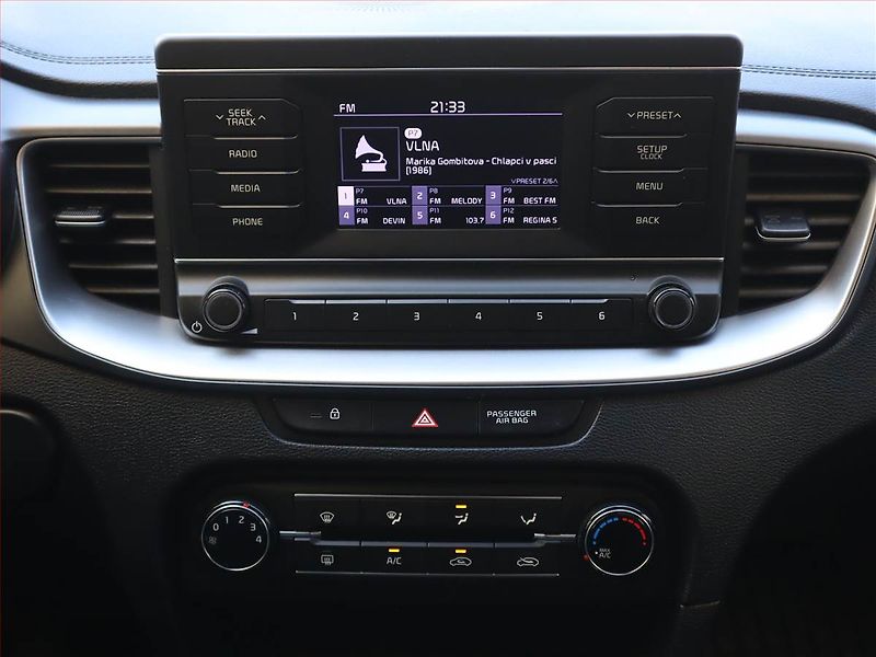 Kia Ceed (2020) 1.6 CRDi, Serv.kniha, Tempomat - fotka 12 z 17